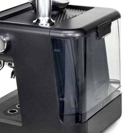Machine à expresso semi-automatique GE Profile™ P7CESAS6RBB avec mousseur à lait