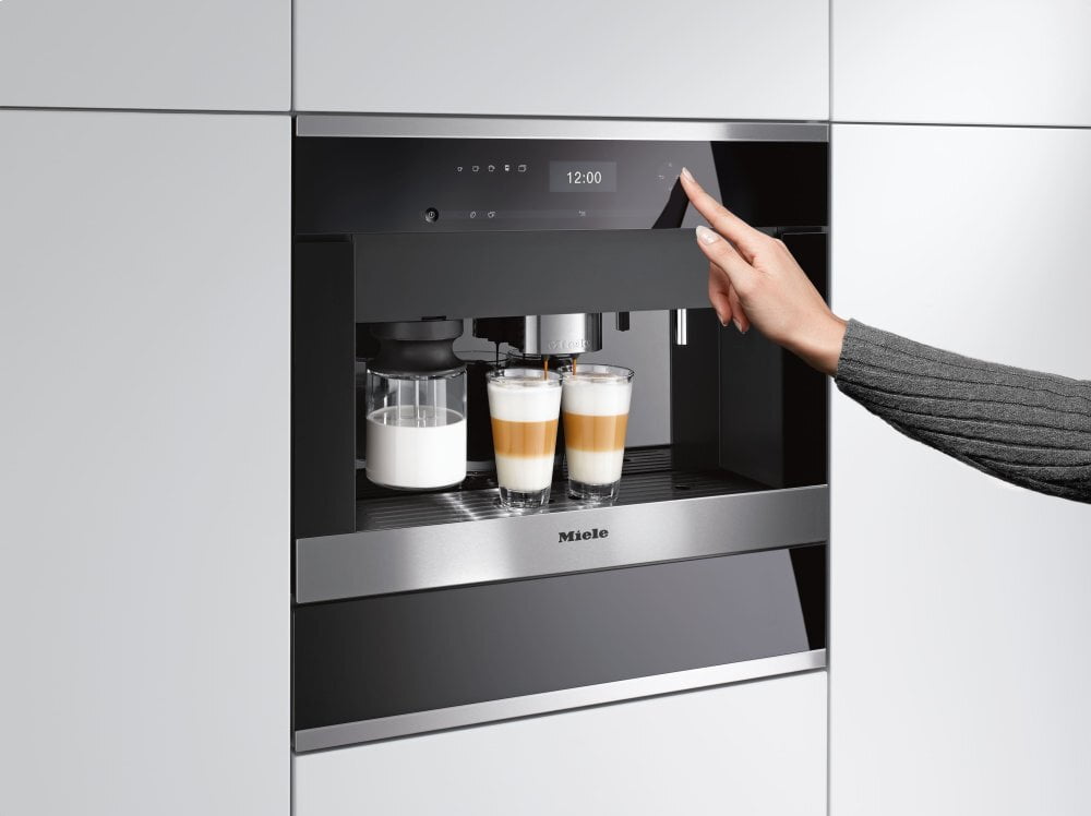 Machine à café encastrable Miele CVA6401SS avec système de moussage à grains et fonction Onetouch pour deux préparations. Pour un café parfait.