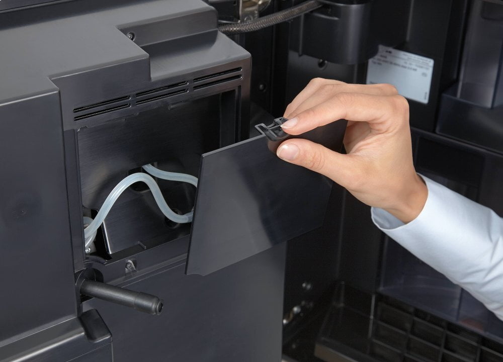 Machine à café encastrable Miele CVA6401SS avec système de moussage à grains et fonction Onetouch pour deux préparations. Pour un café parfait.