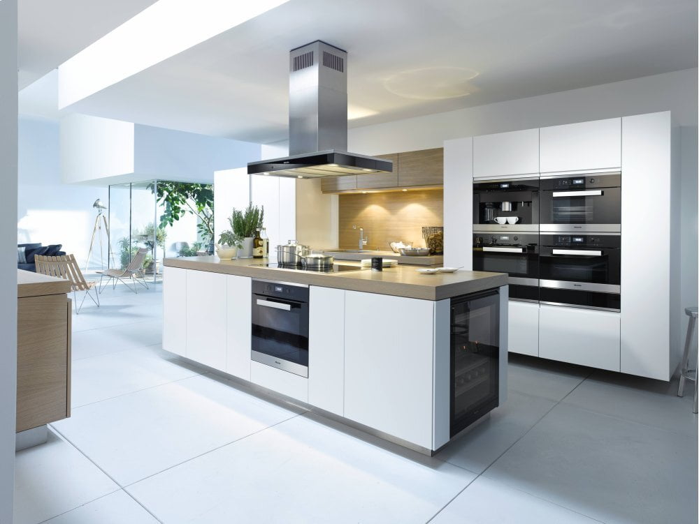 Machine à café encastrable Miele CVA6401SS avec système de moussage à grains et fonction Onetouch pour deux préparations. Pour un café parfait.