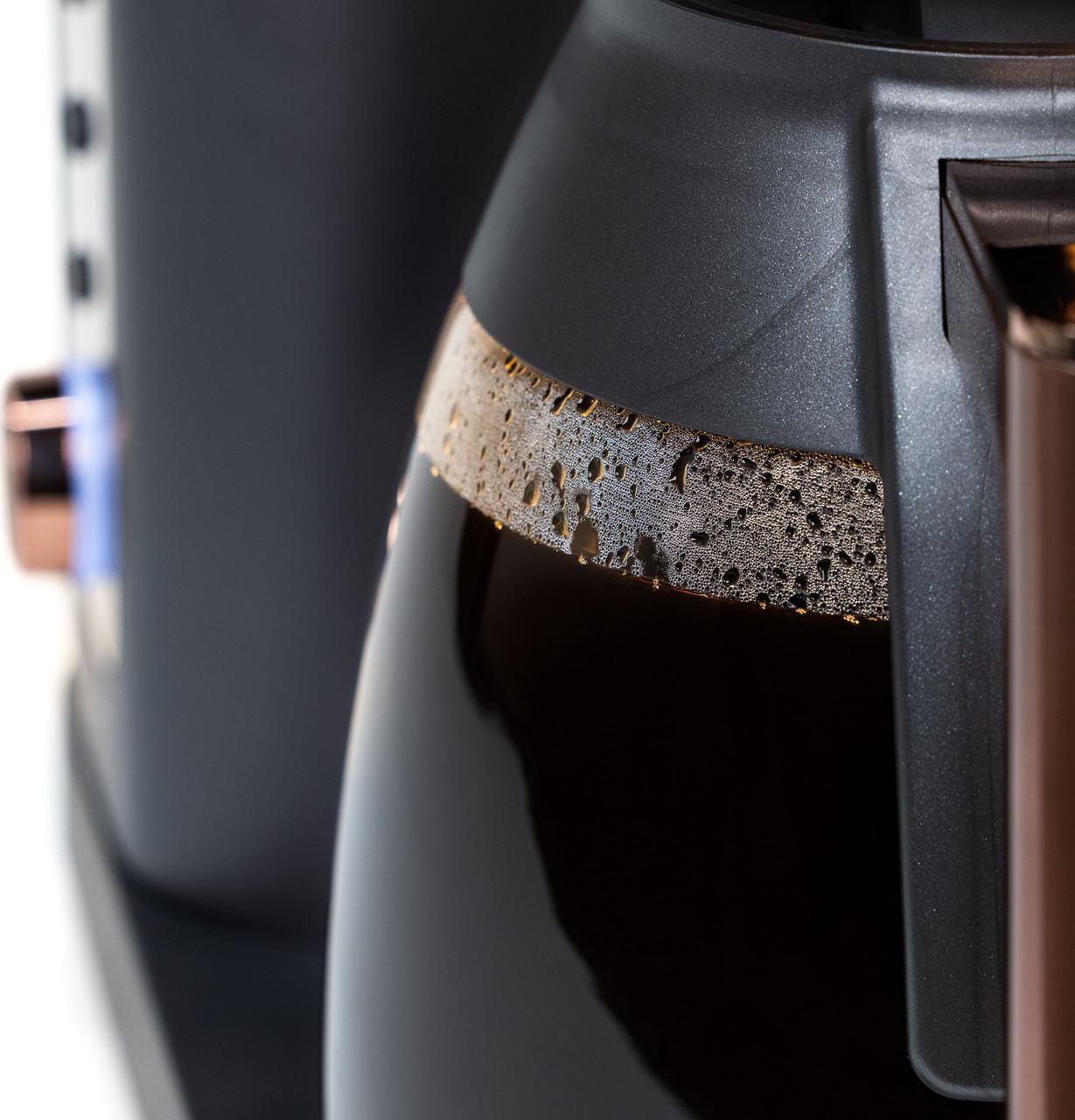 Cafetière à filtre spécialisée Café™ C7CDABS3RD3 avec carafe en verre