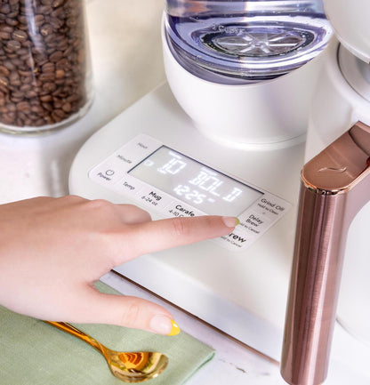 Cafetière Cafe™ Specialty Grind And Brew avec carafe isotherme C7CGAAS4TW3