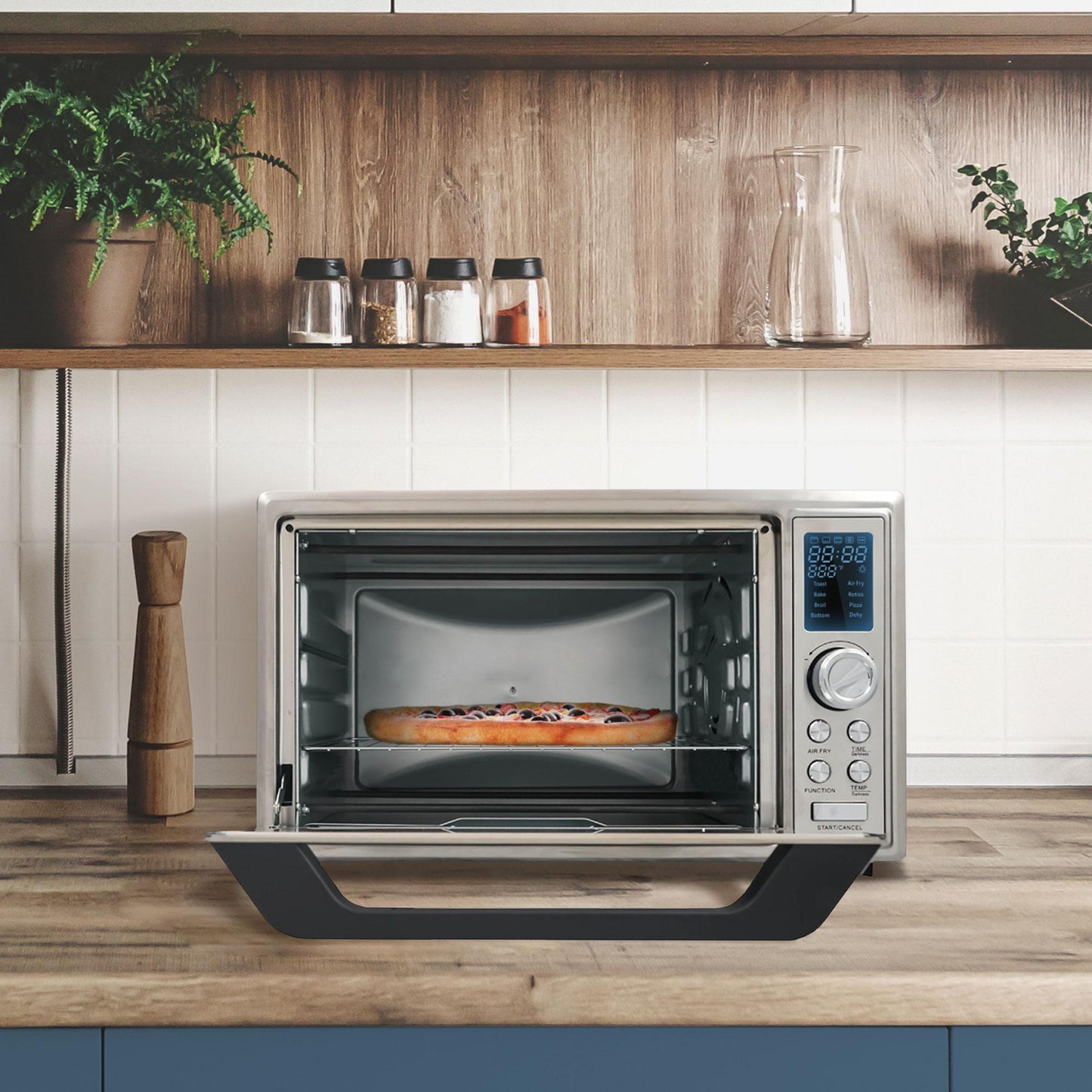 Four grille-pain à convection Danby DBTO0961ABSS de 25 L (0,9 pi³) avec technologie de friture à air chaud et affichage numérique LCD.