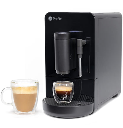 Machine à expresso automatique GE Profile™ P7CEBBS6RBB avec mousseur à lait