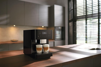 Miele CM6160OB Cm 6160 Milkperfection Noir Obsidien - Machine à café de comptoir avec connexion Wifi et une large sélection de cafés de spécialité pour une liberté maximale.